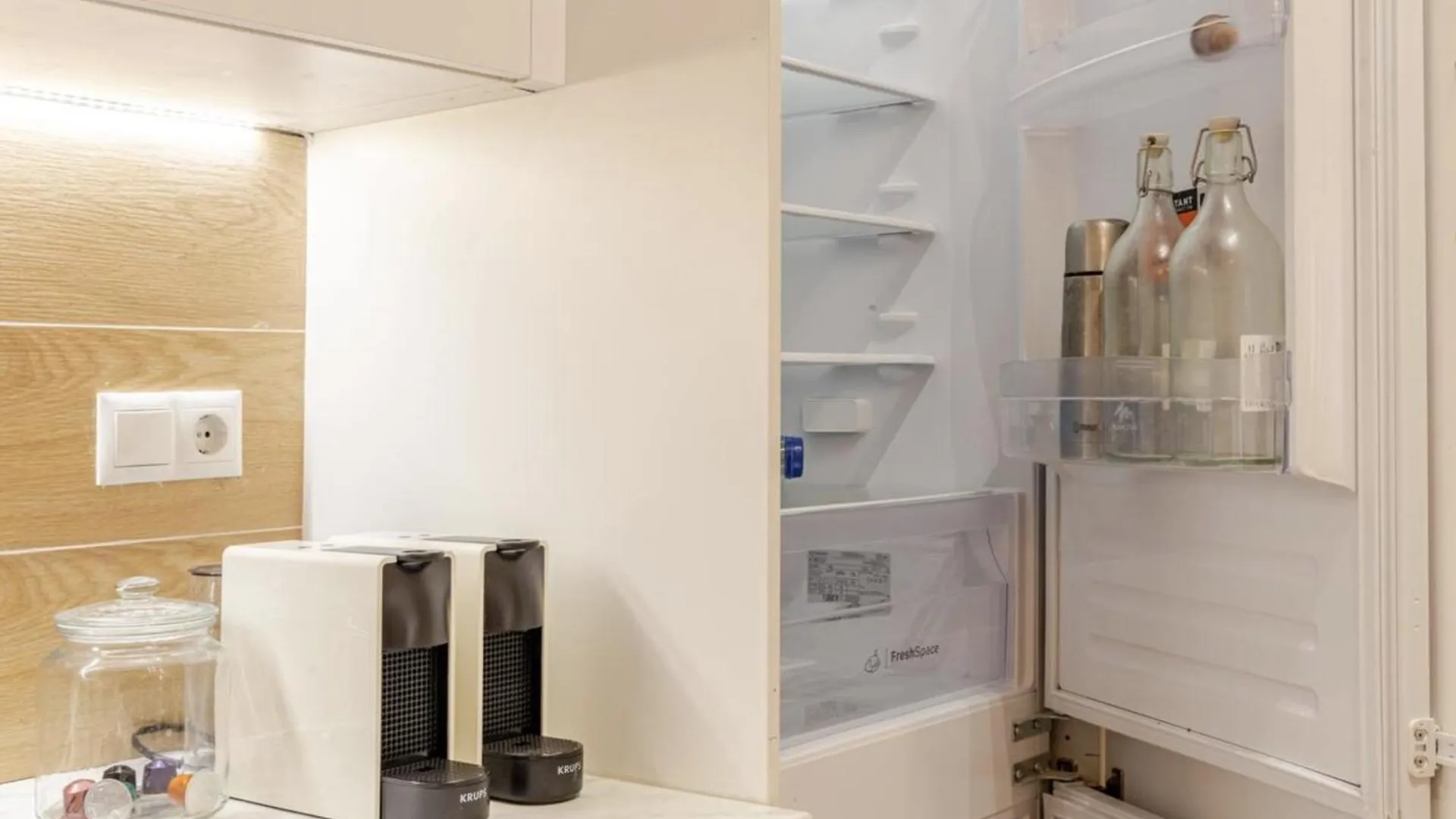 Apartahotel Habitaciones Unicas En La Rambla Barcelona