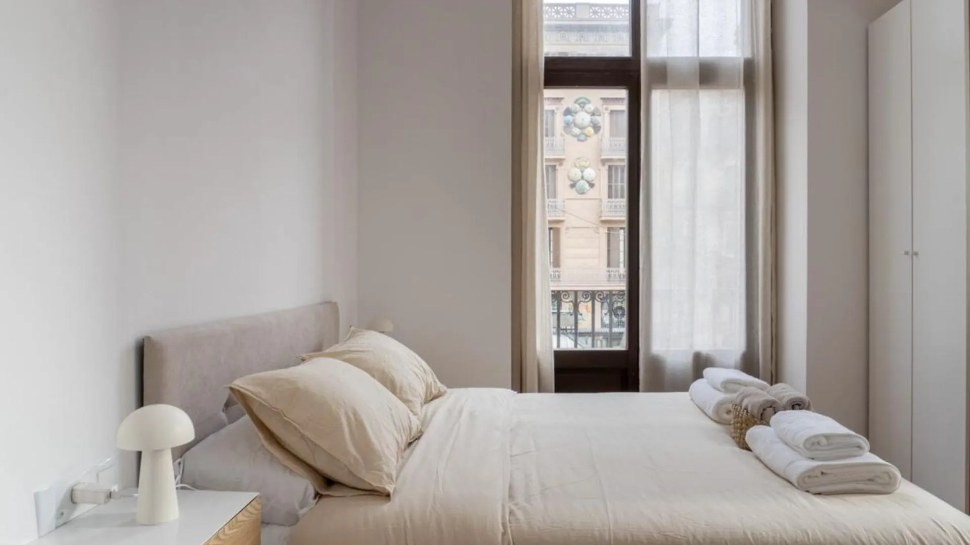 Habitaciones Unicas En La Rambla Barcelona