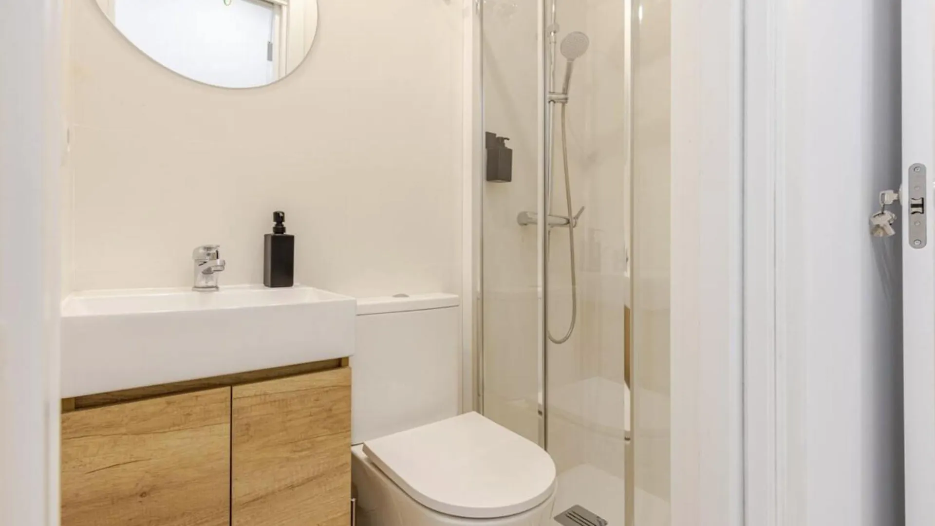 Habitaciones Unicas En La Rambla Barcelona