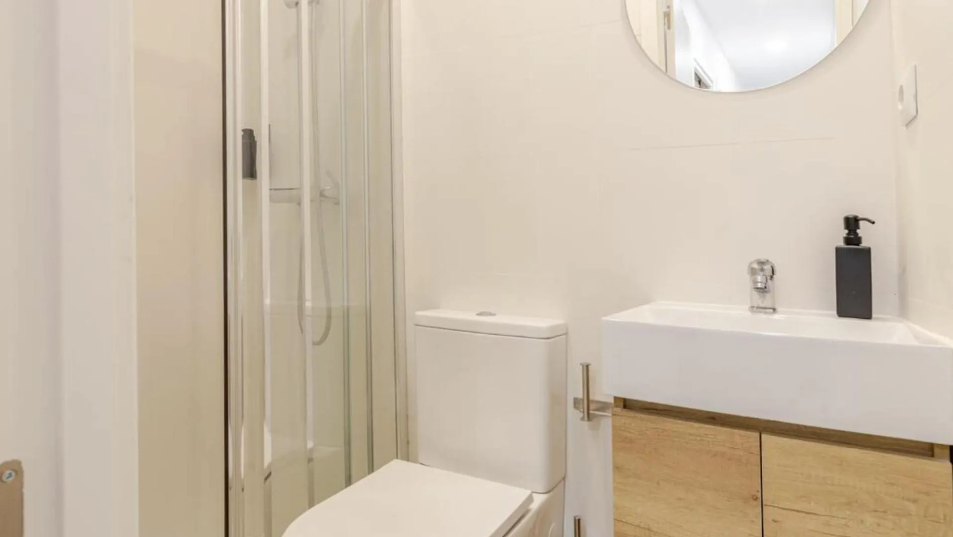 Hotel apartamentowy Habitaciones Unicas En La Rambla Barcelona